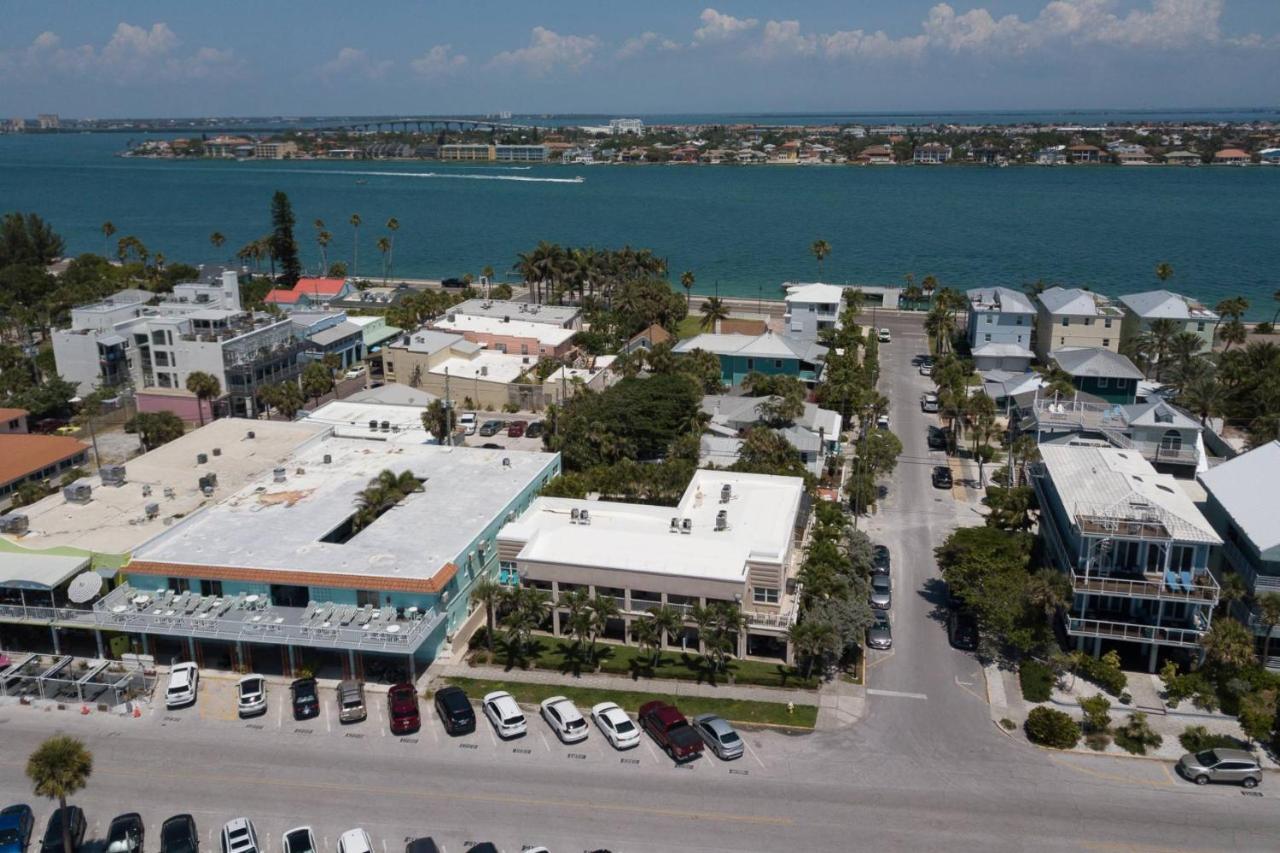 Holiday home 2 - Club At Pass-a-grille St. Pete Beach