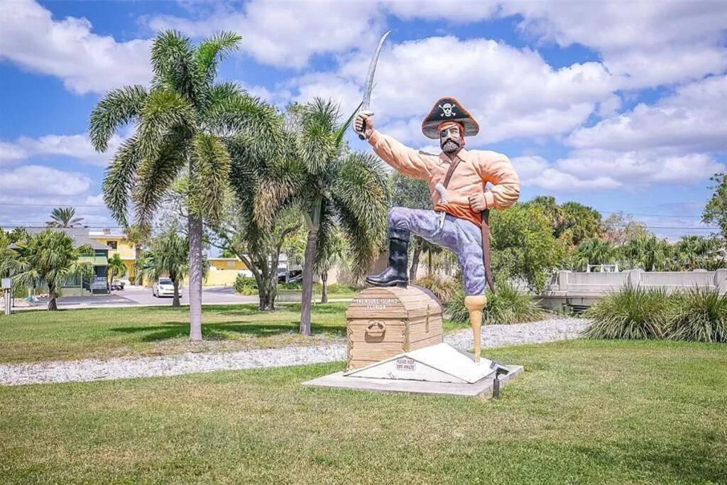 Treasure Island Retreat Apartment St. Pete Beach