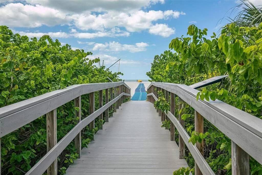 Treasure Island Retreat St. Pete Beach