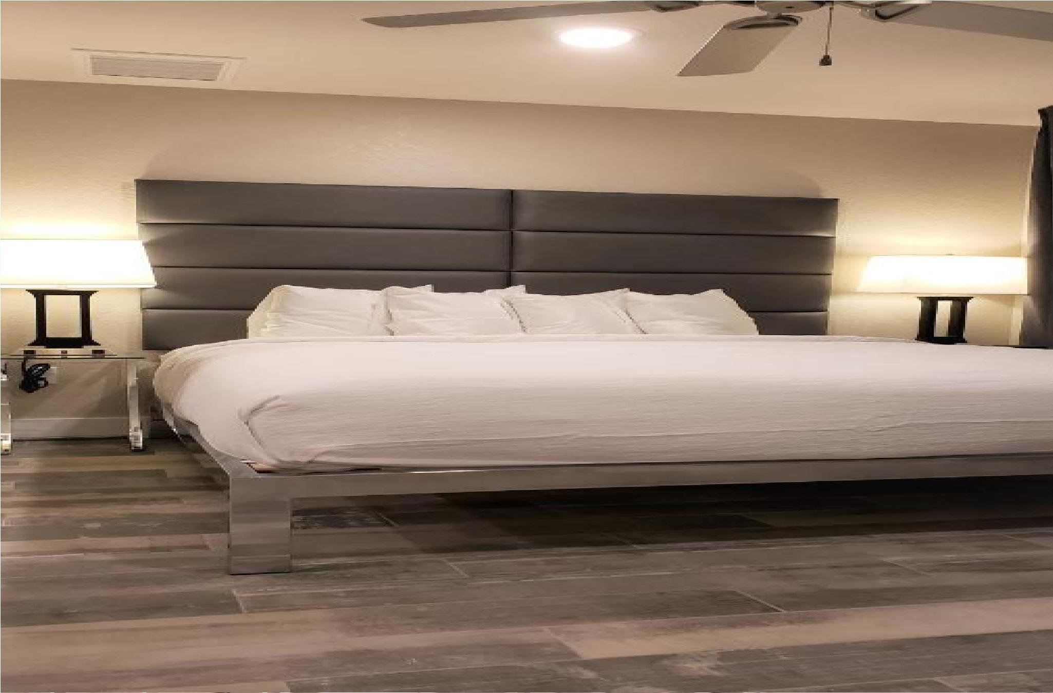 Barefoot Club Hotel St. Pete Beach