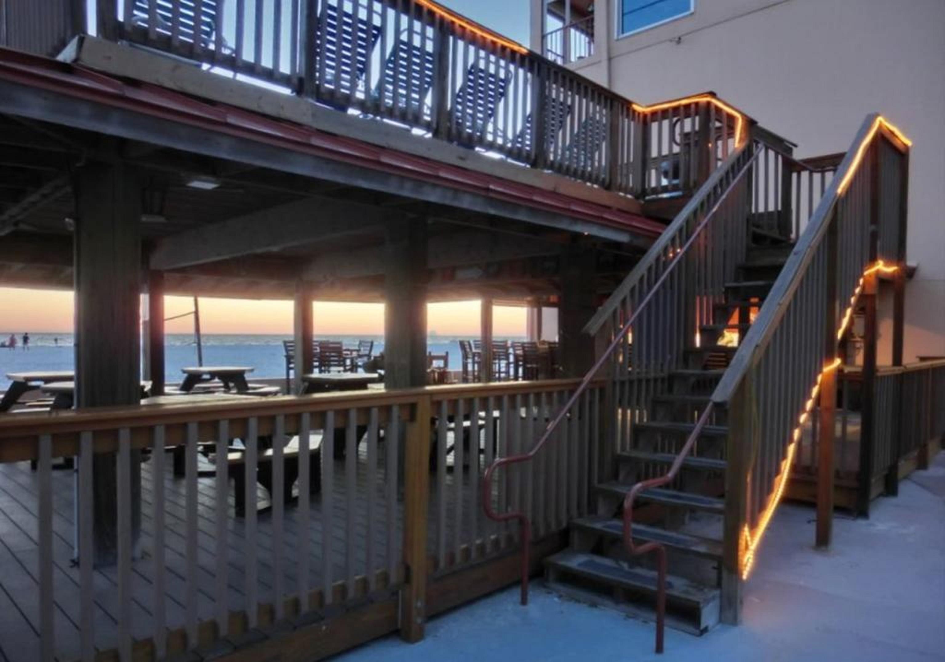 Dolphin Hotel