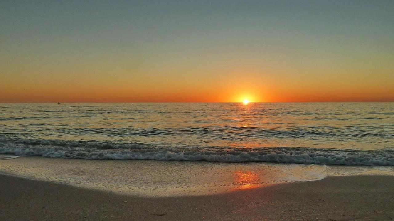 Caprice 401 St. Pete Beach