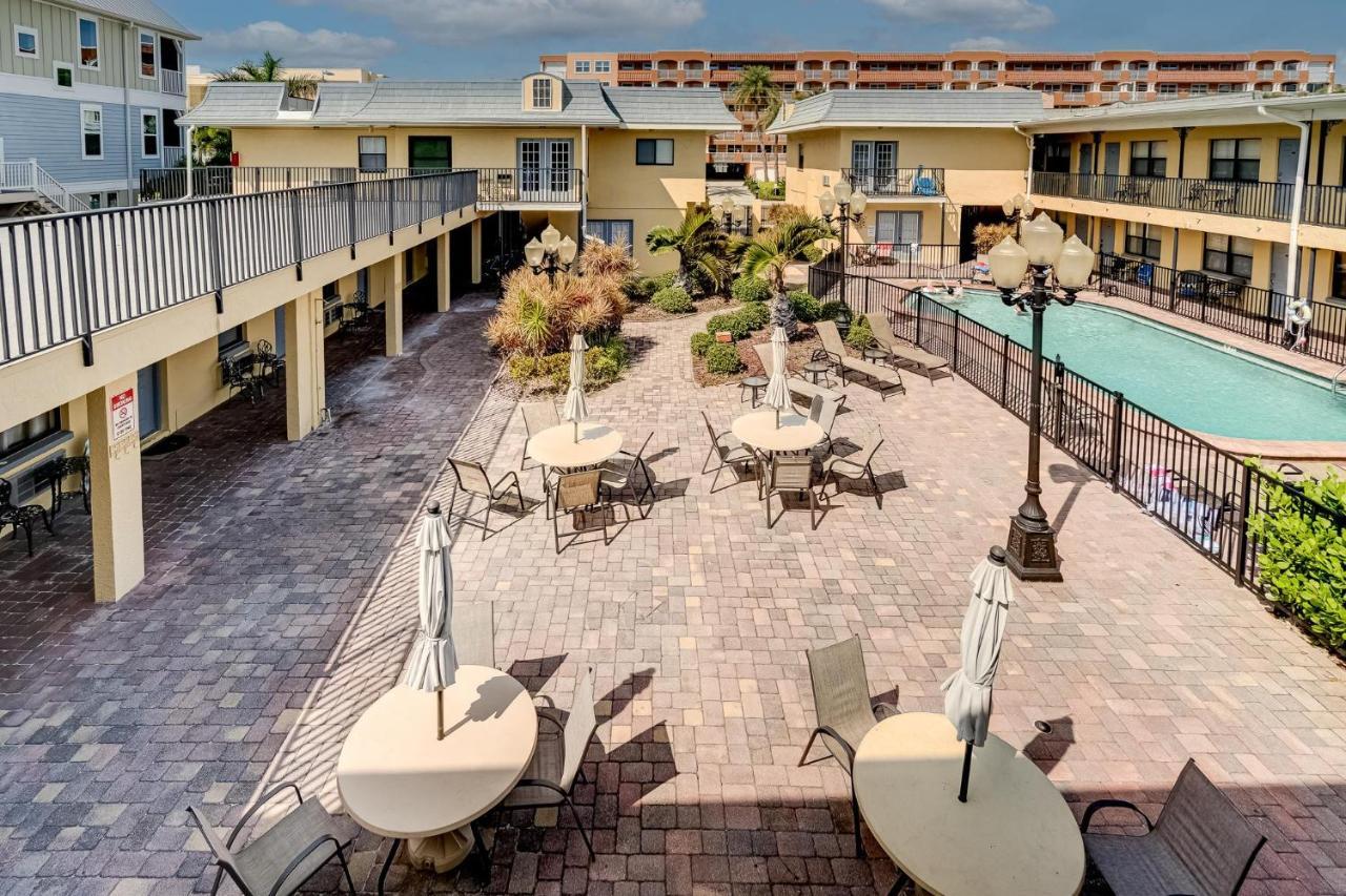 Royal Orleans 212 Apartment *