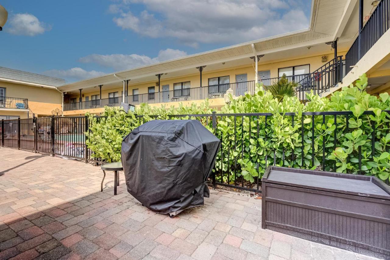 Royal Orleans 212 Apartment St. Pete Beach