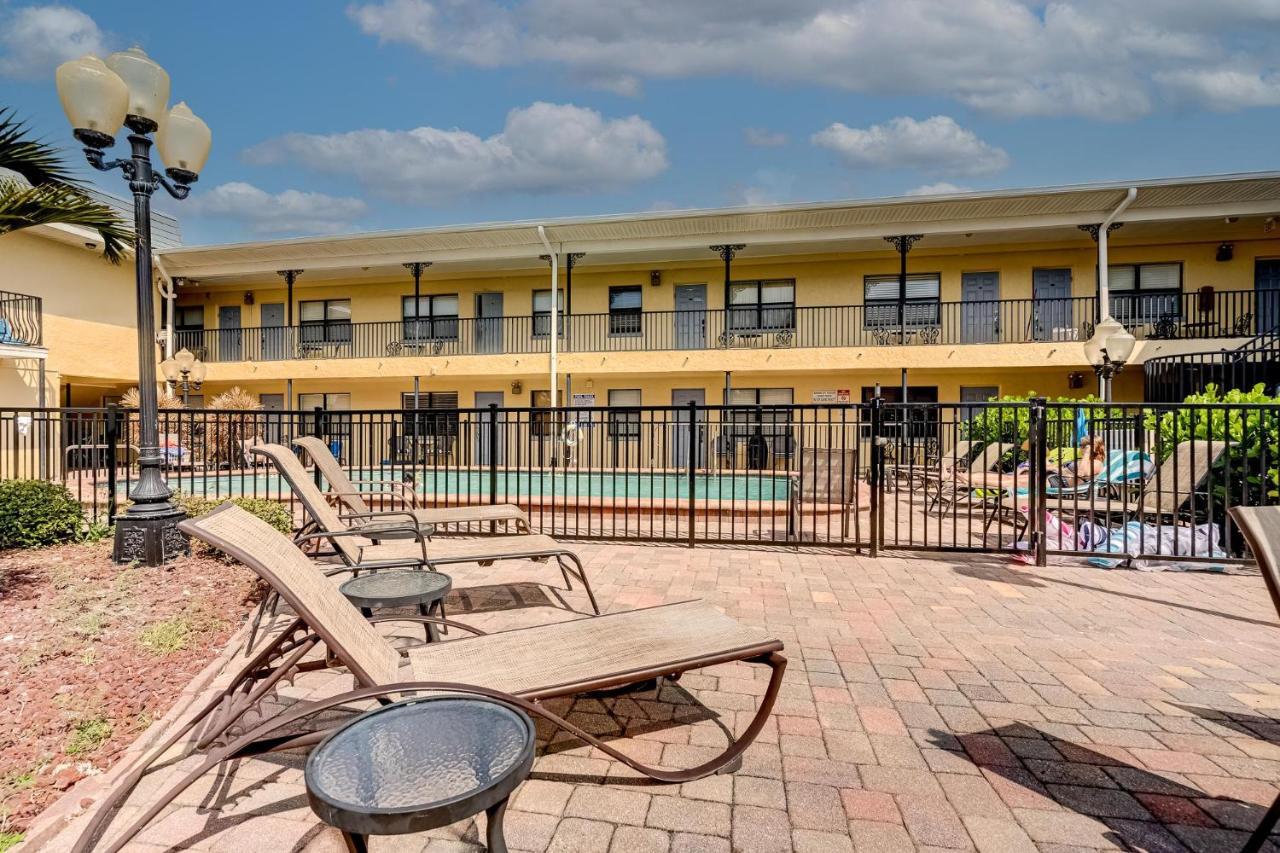 Royal Orleans 212 Apartment