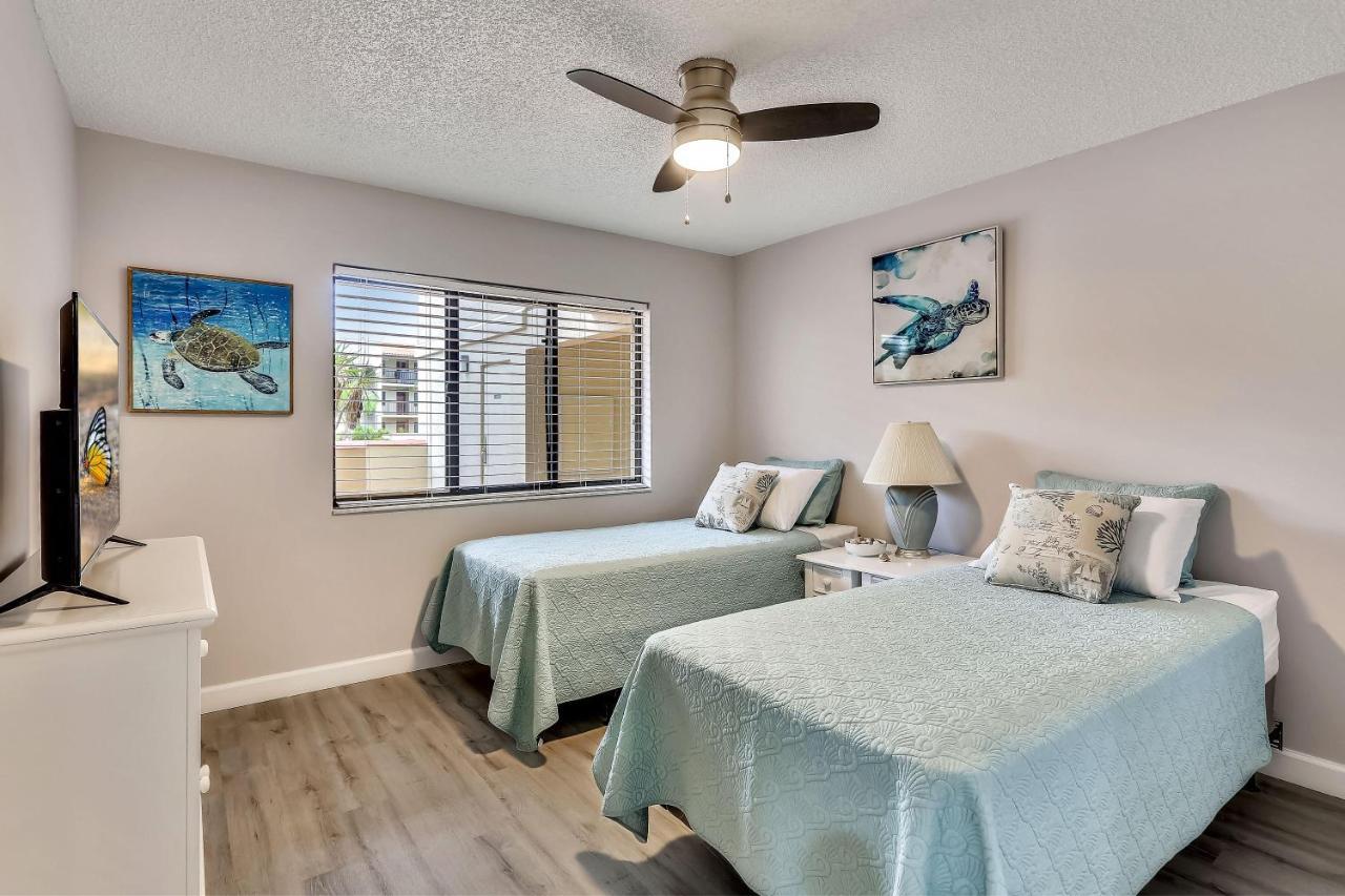 Land's End 4-202 Bay Front - Premier Holiday home St. Pete Beach