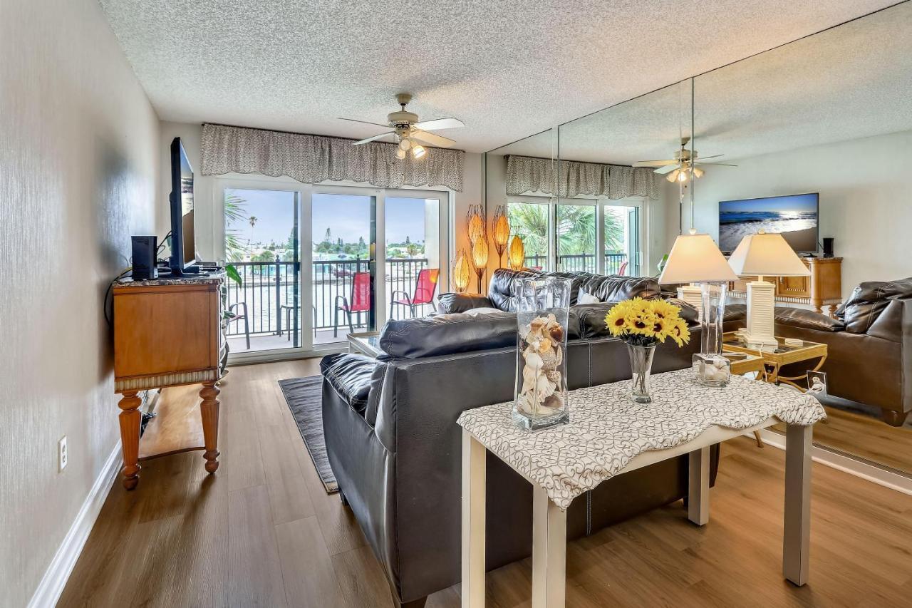 Holiday home Land's End 3-305 Bay Front - Premier St. Pete Beach