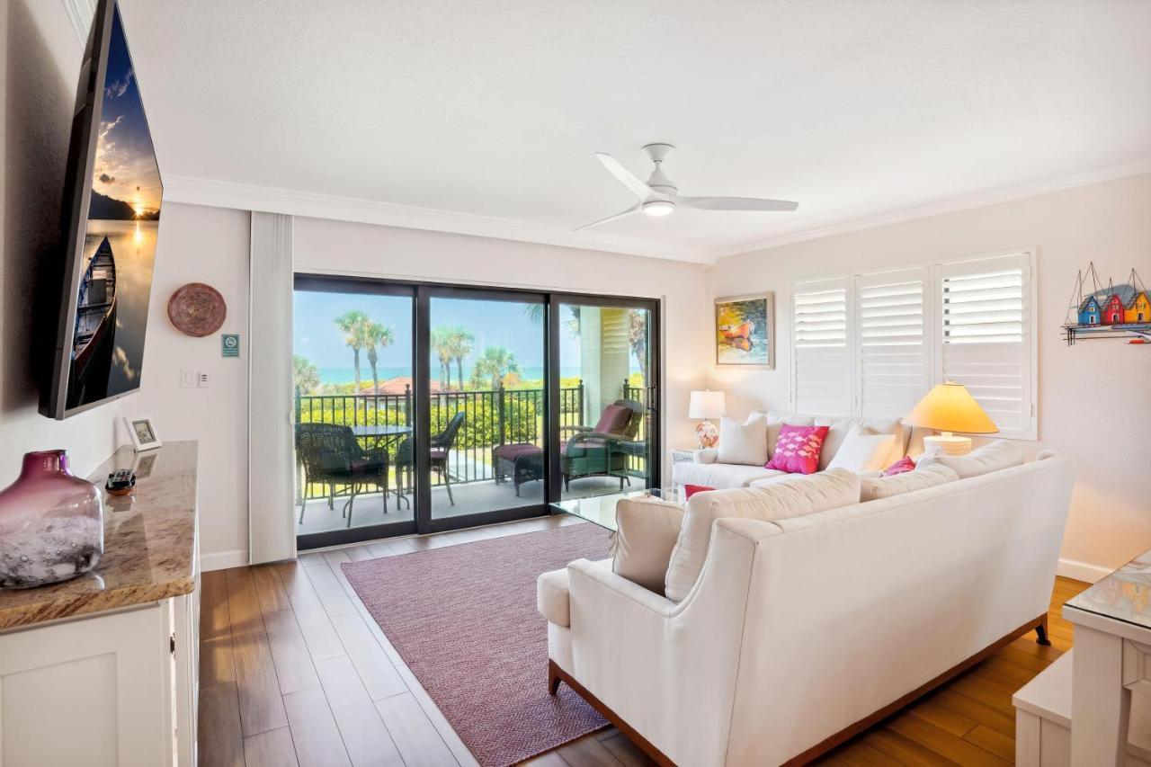 Land's End 7-206 Front - Premier St. Pete Beach