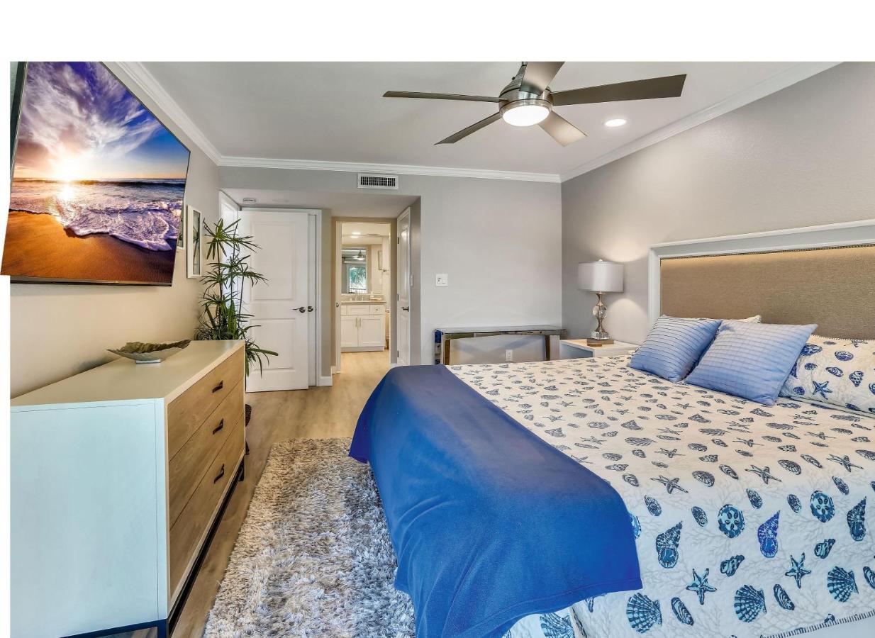Land's End 3-303 Bay Front - Premier