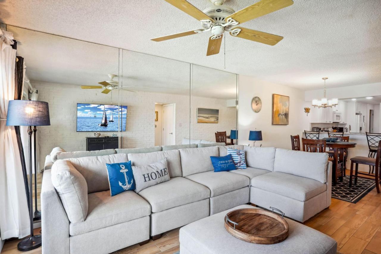 Holiday home Land's End 3-204 Bay Front St. Pete Beach
