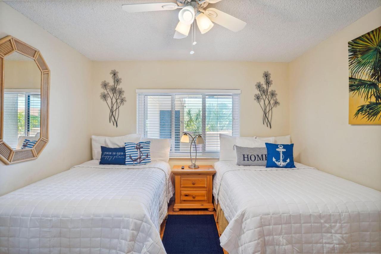 Land's End 3-204 Bay Front Holiday home St. Pete Beach