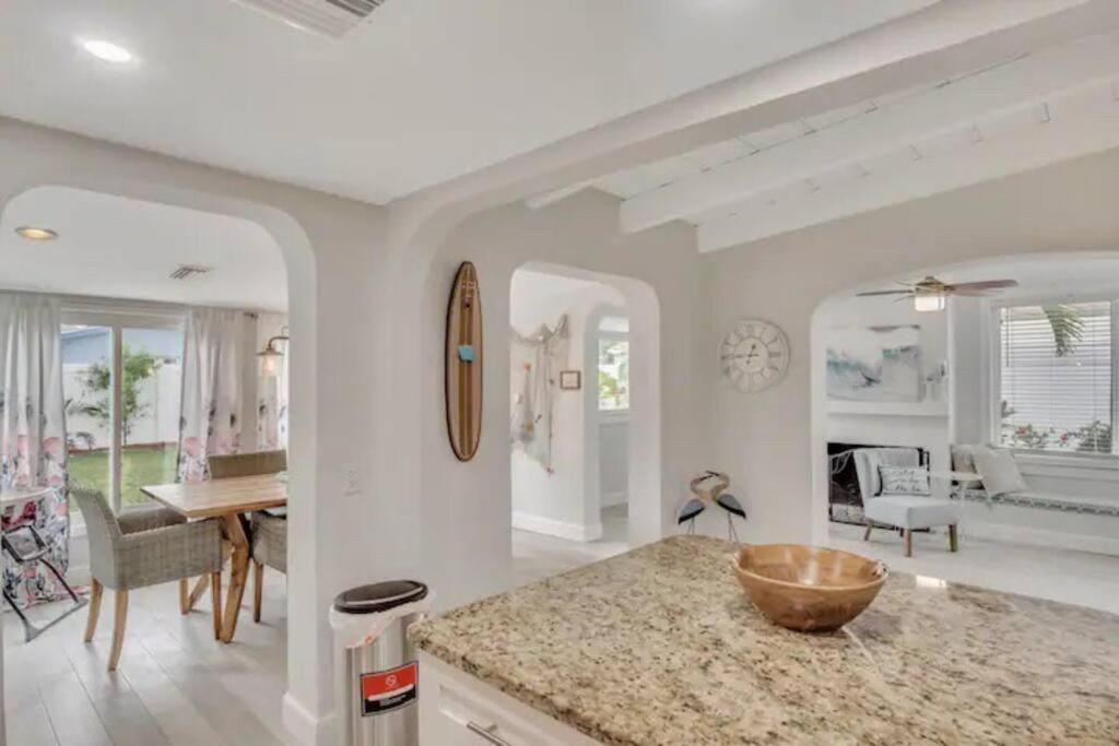 Premium And Charming Fully Equipped House * St. Pete Beach
