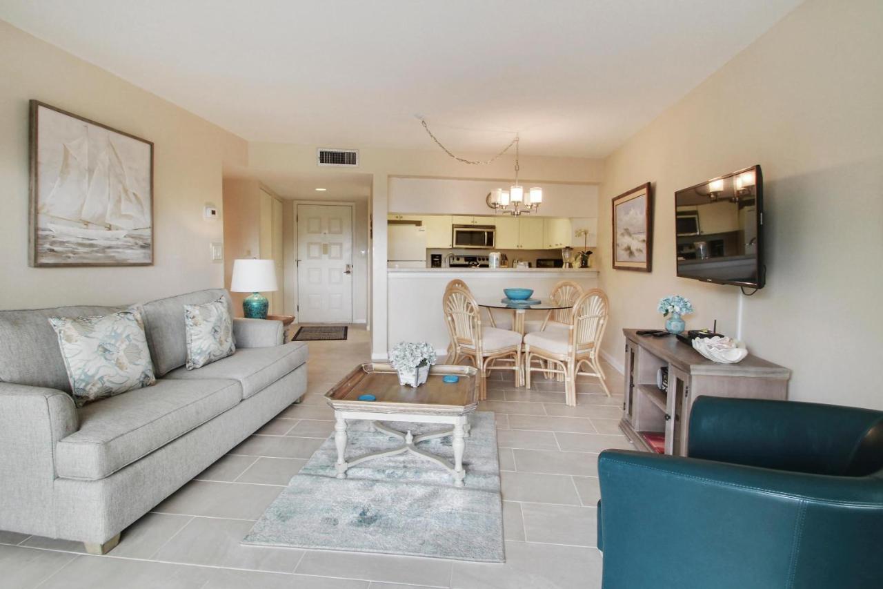 Land's End 1-203 Pool View Holiday home
