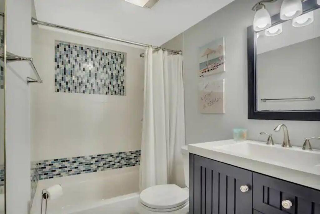 Premium And Charming Fully Equipped House St. Pete Beach