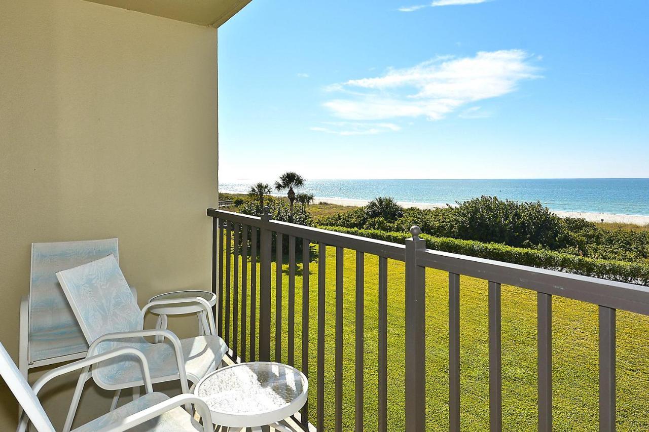 Land's End 10-305 Front Holiday home *
