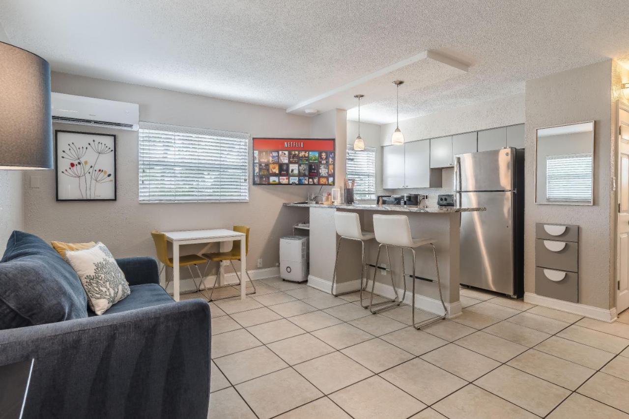 Treasure Island Walking Distance To White Apartment St. Pete Beach