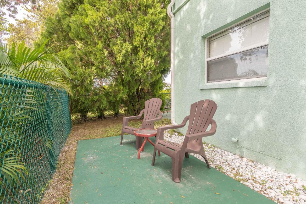 Treasure Island Walking Distance To White St. Pete Beach