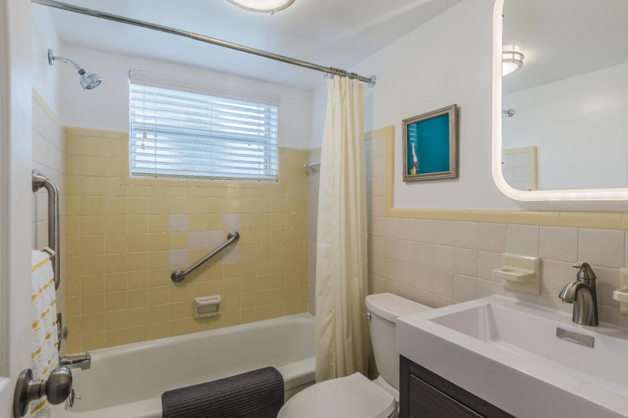 Treasure Island Walking Distance To White St. Pete Beach