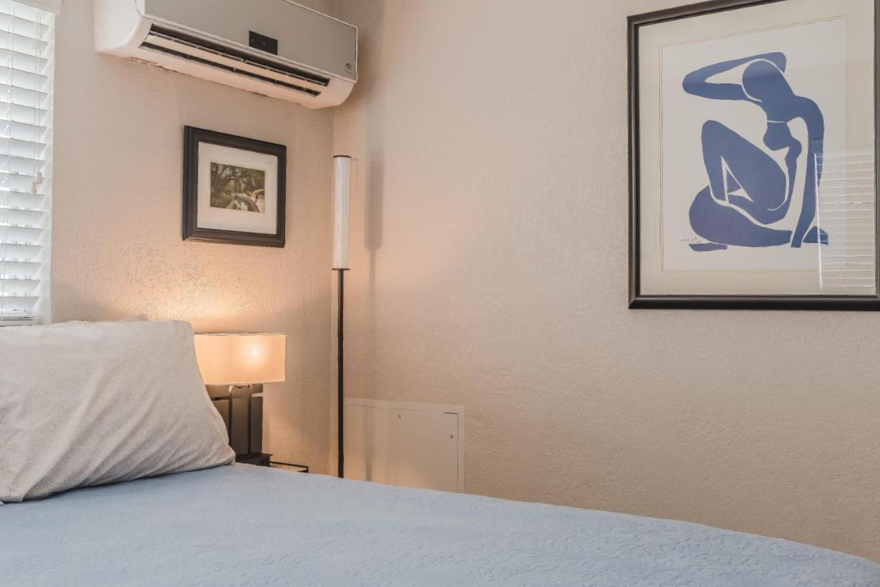 Treasure Island Walking Distance To White Apartment St. Pete Beach