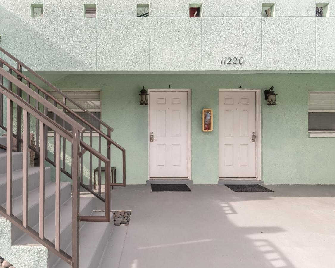 Apartment Treasure Island Walking Distance To White