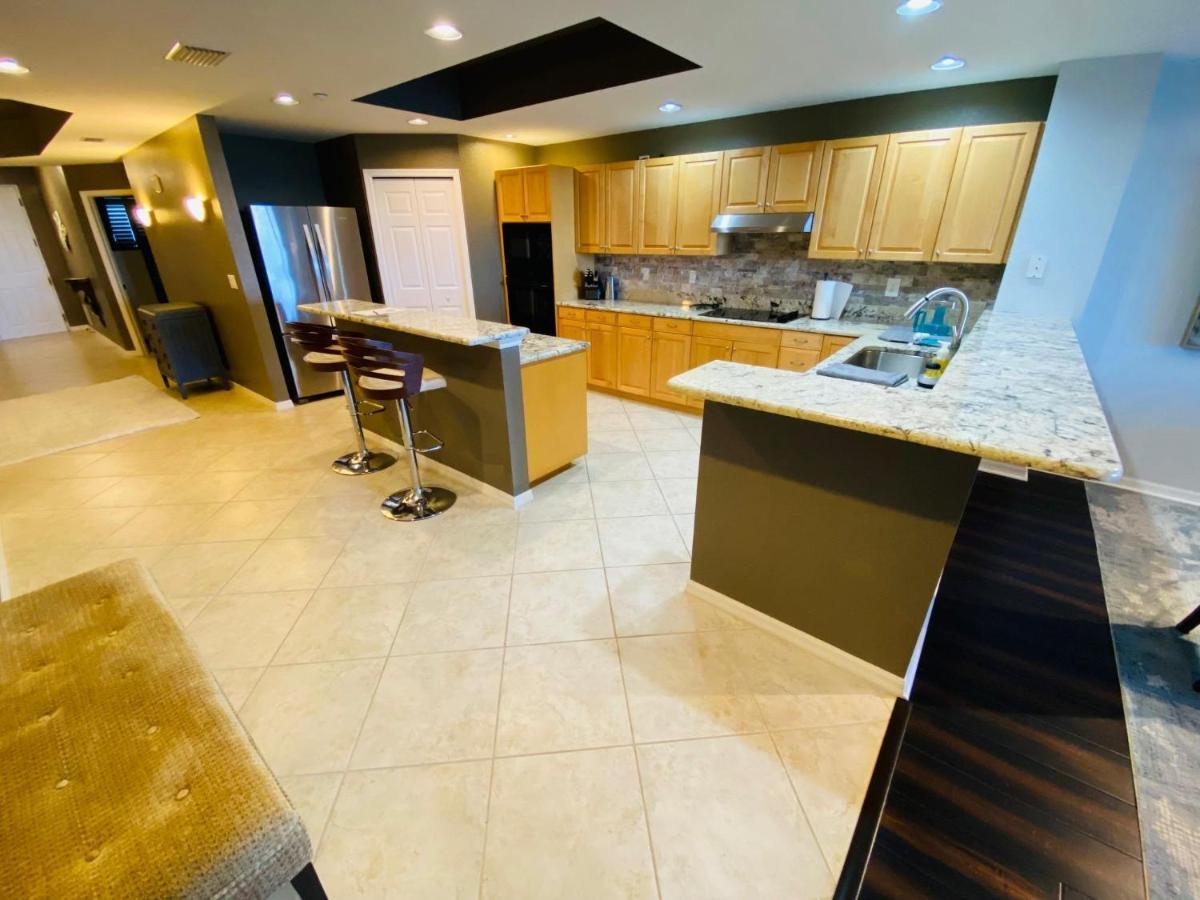 St Pete Penthouse & Intercoastal Views Holiday home
