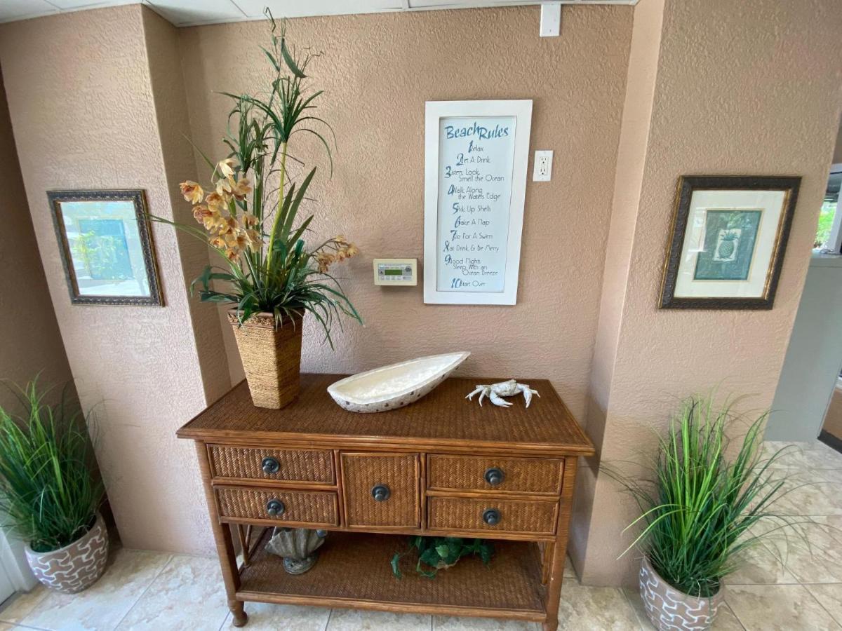St Pete Penthouse & Intercoastal Views * St. Pete Beach