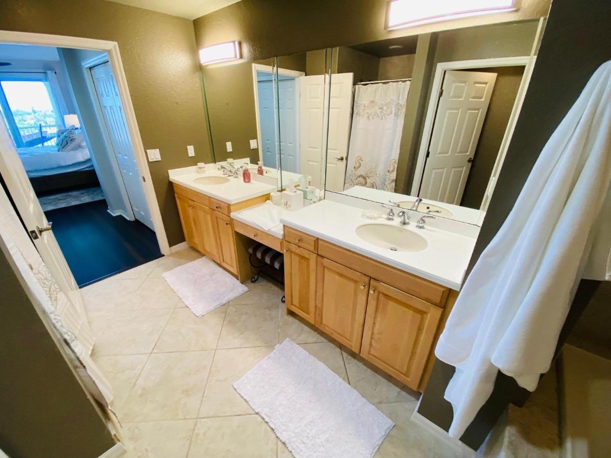 St Pete Penthouse & Intercoastal Views * St. Pete Beach