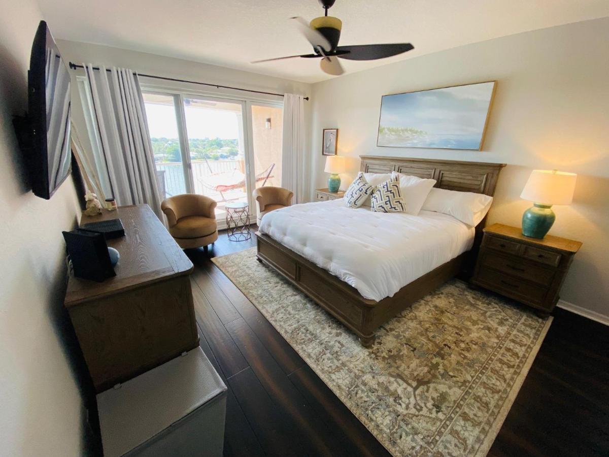 St Pete Penthouse & Intercoastal Views Holiday home St. Pete Beach