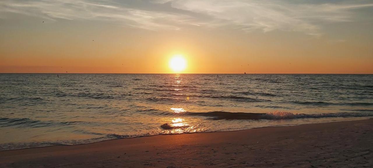 Sunset Vistas 206s *
