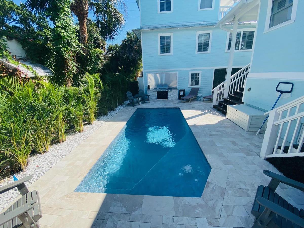 Pass-a-grille Key West Style Compound Pool Bbq St. Pete Beach