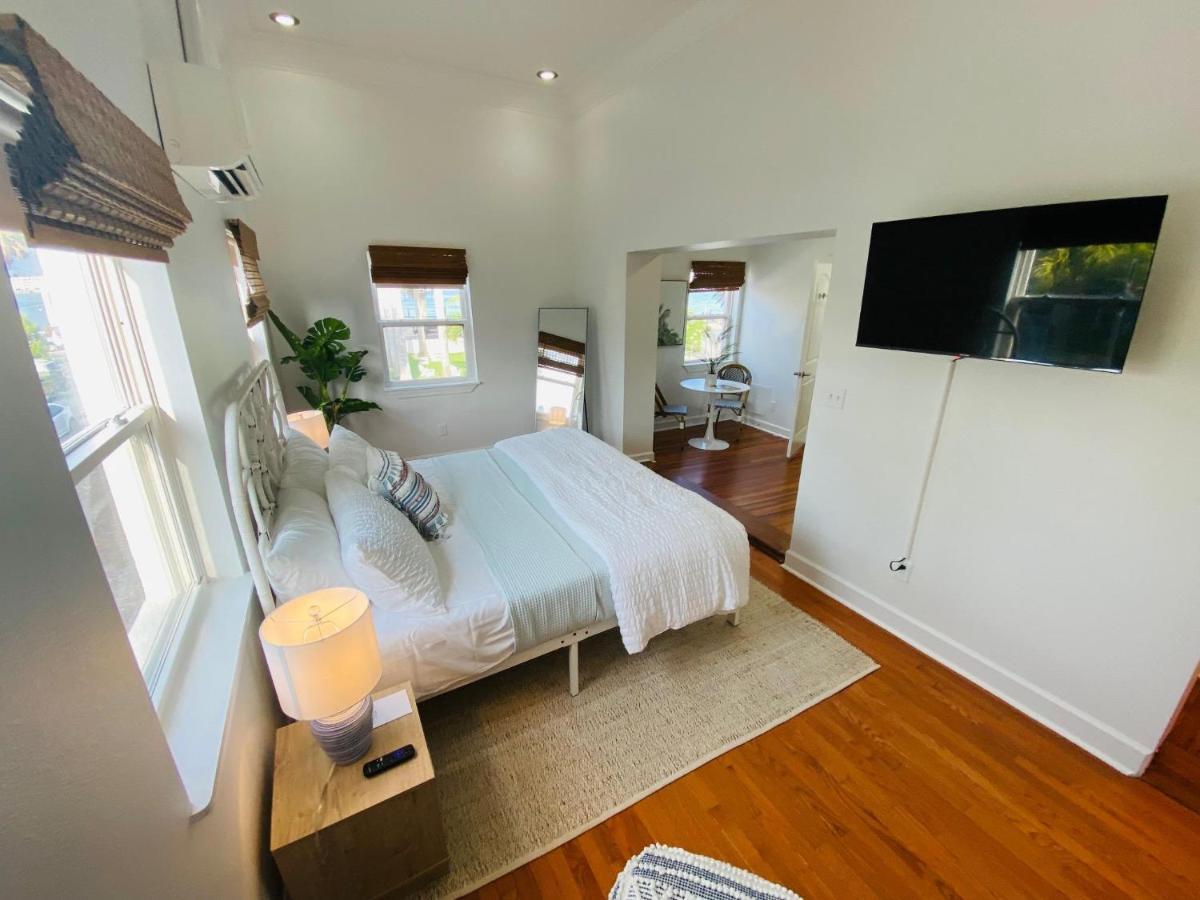 Apartment La Tortuga Historic Pass A Grille St Pete 1