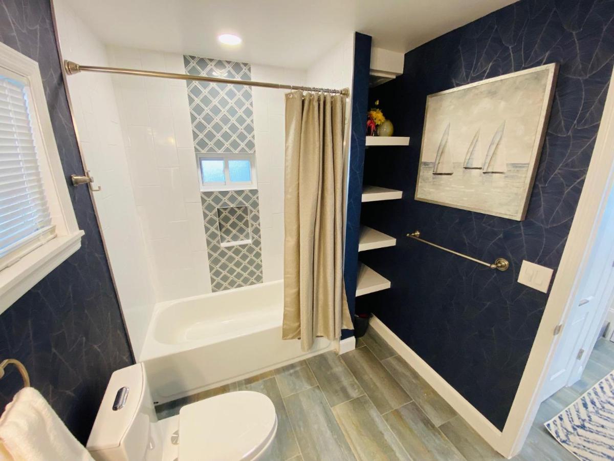 Pass-a-grille Luxury Pool Sleeps 10 St. Pete Beach