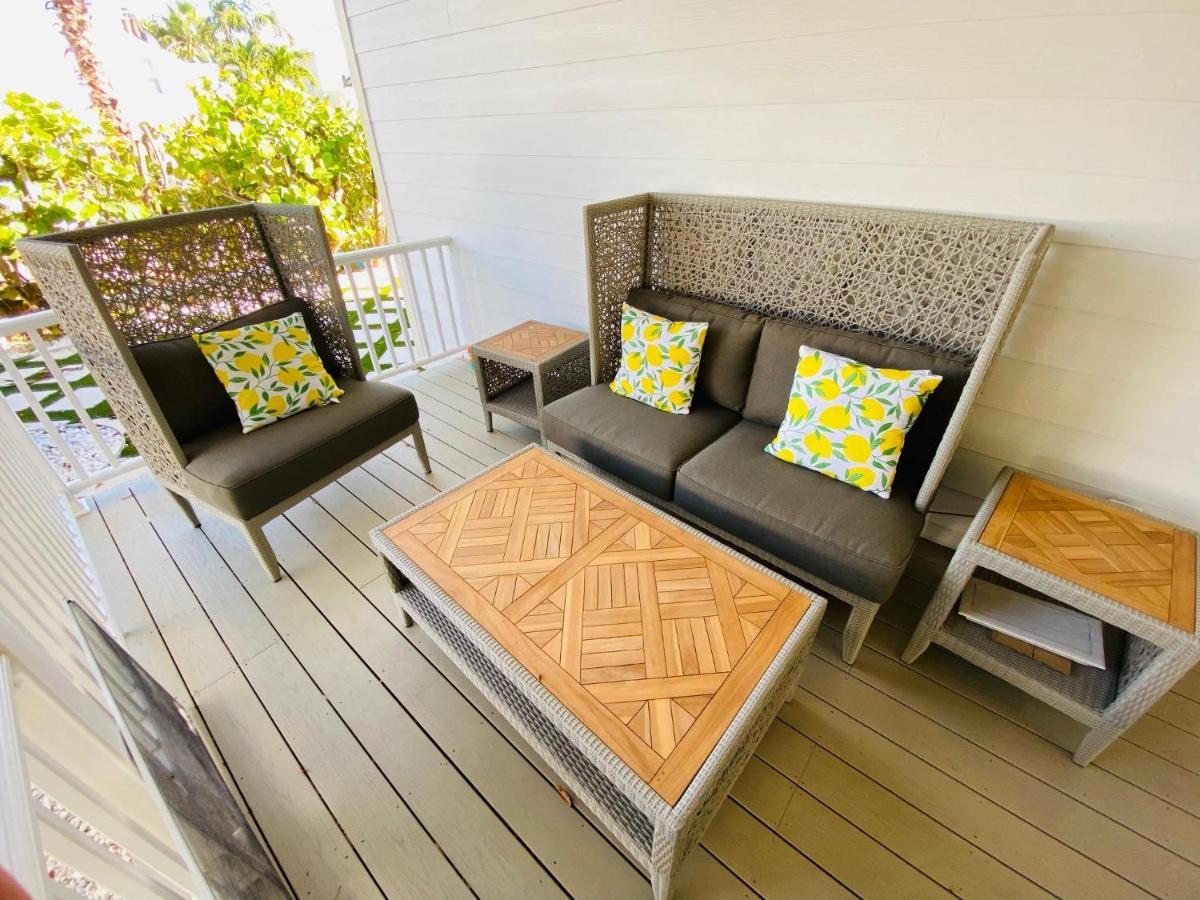 Pass-a-grille Luxury Pool Sleeps 10 Holiday home *