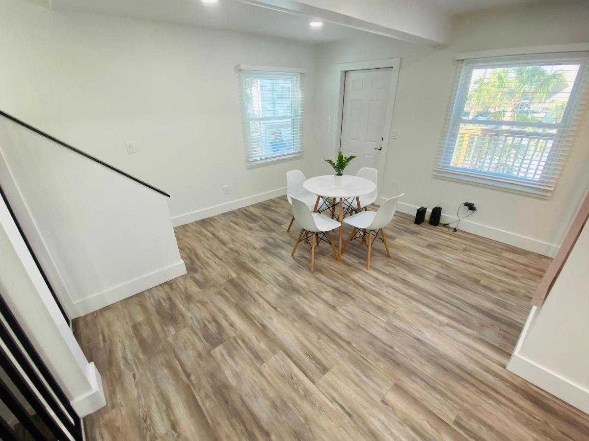 Pass-a-grille St Pete 3-2 Wifi Parking * St. Pete Beach