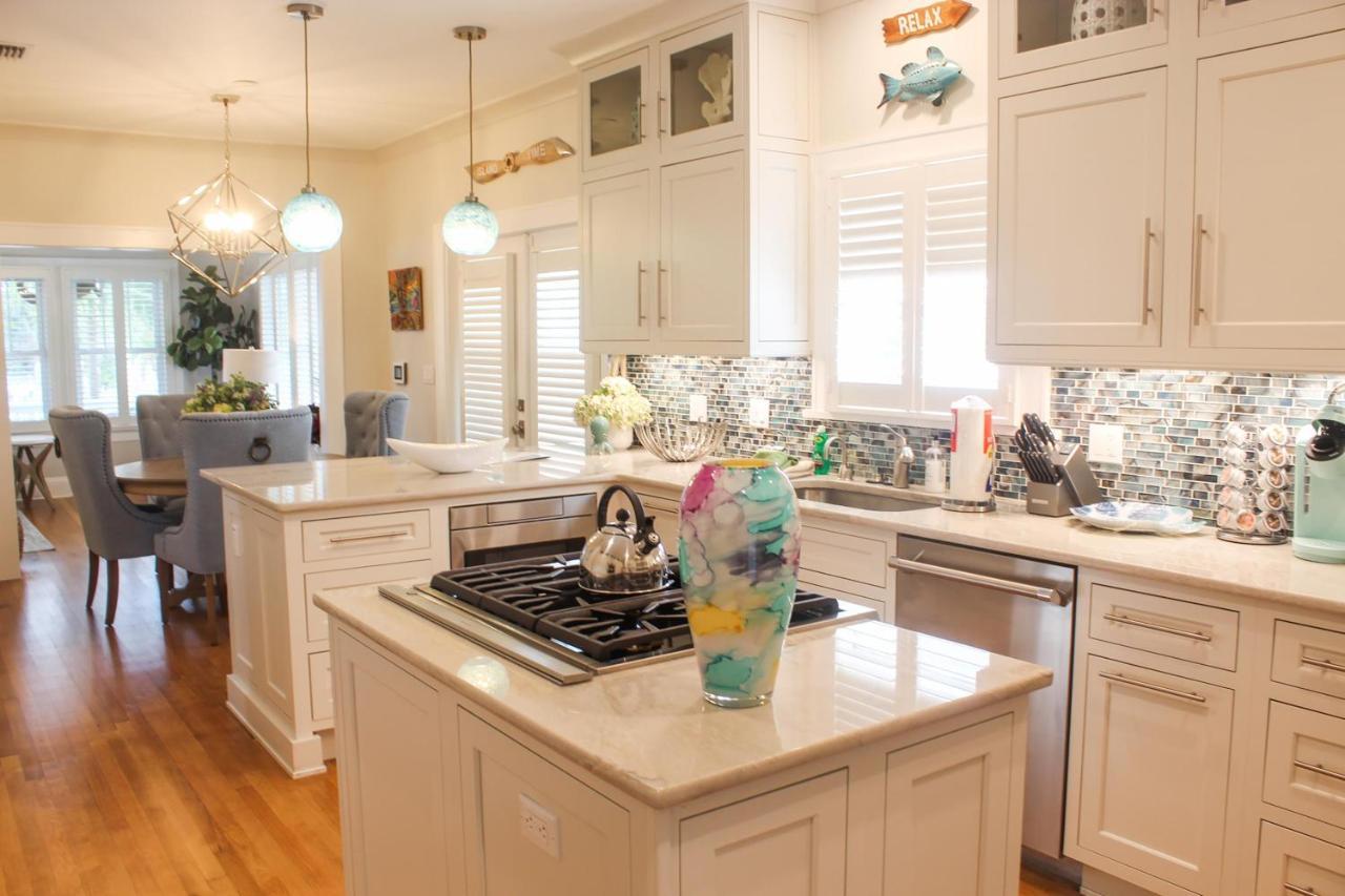 Pass-a-grille Key West Style Main House Pool Bbq Holiday home *
