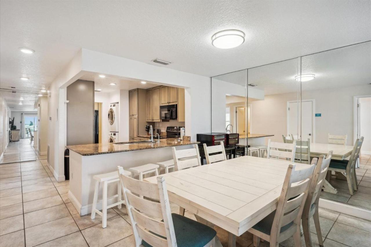 Madeira Norte 304 St. Pete Beach