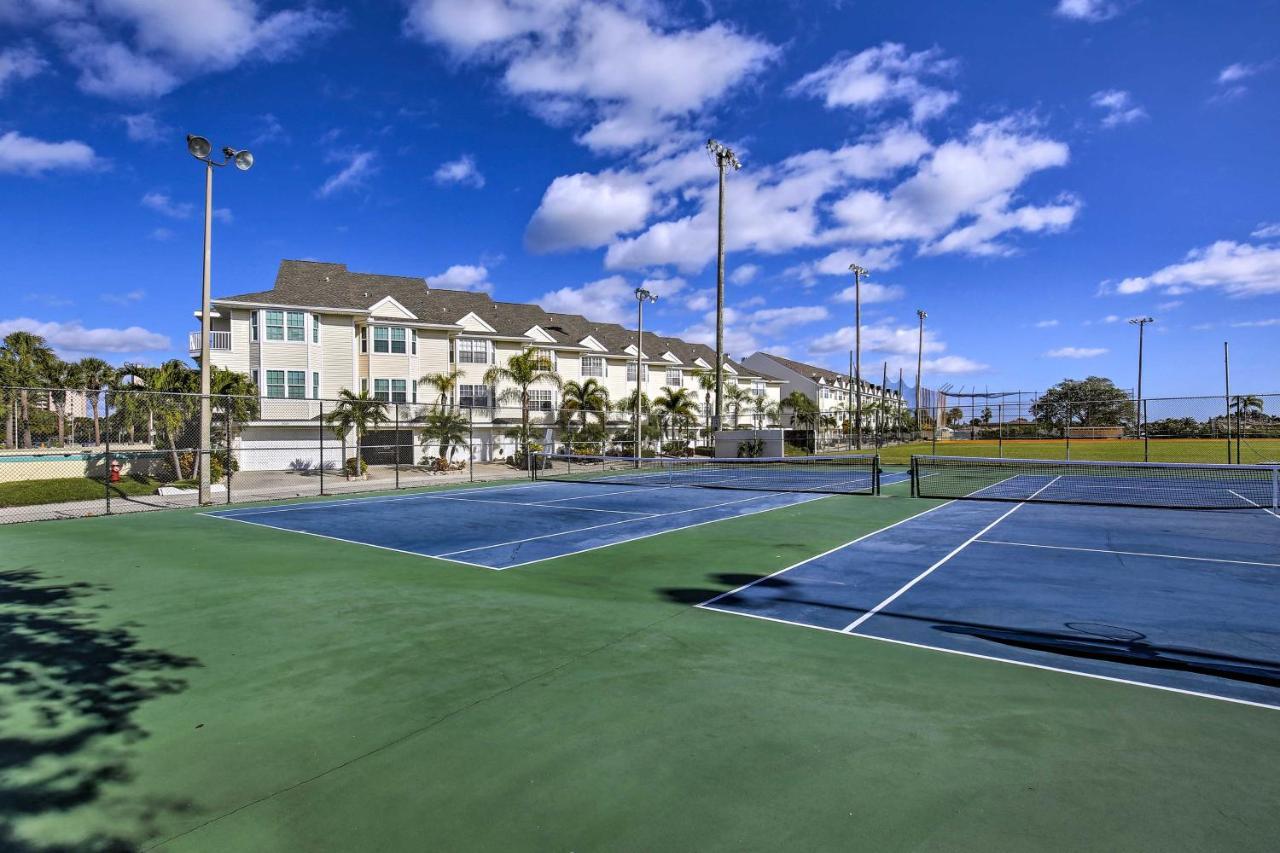 St Pete With Heated Pool - Less Than 1 Mi To Beach!