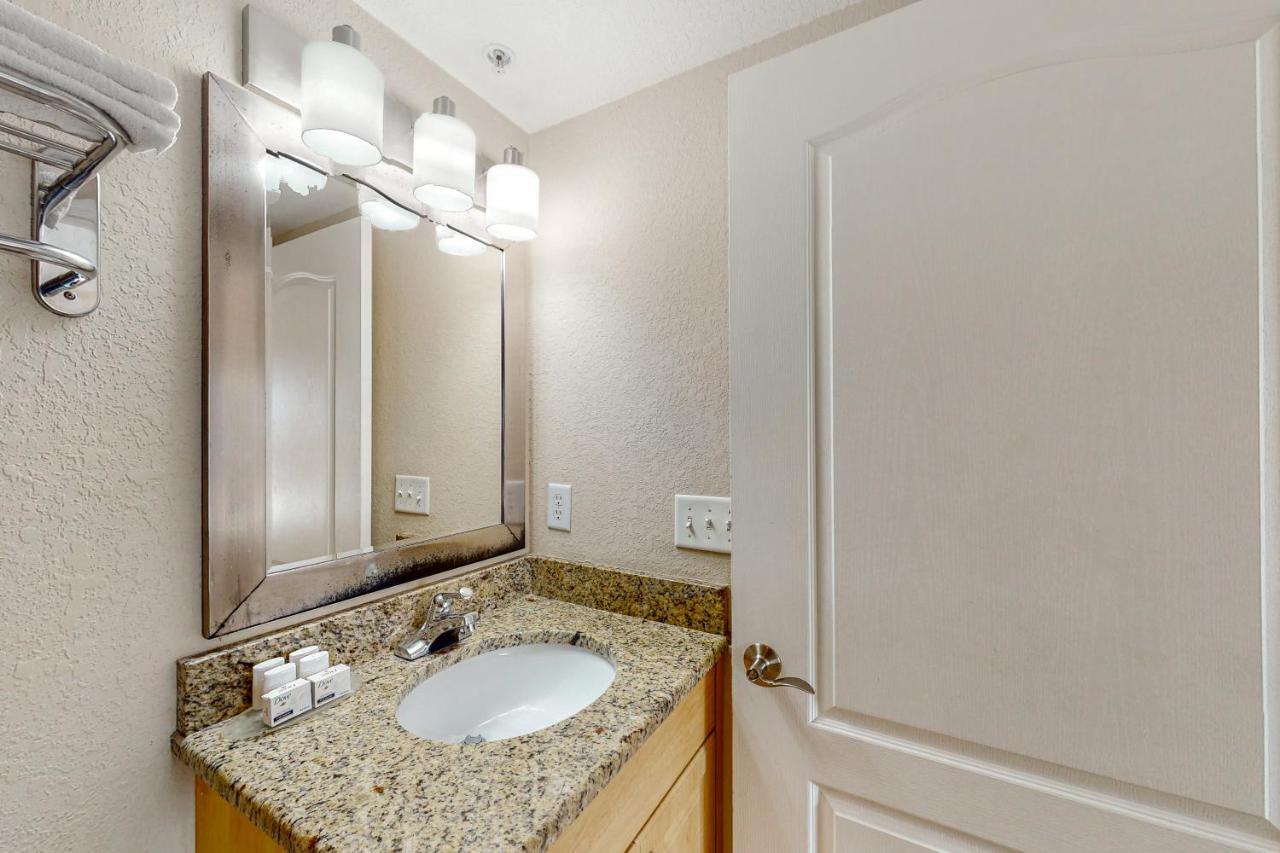 Hotel Crystal Palms 307 St. Pete Beach