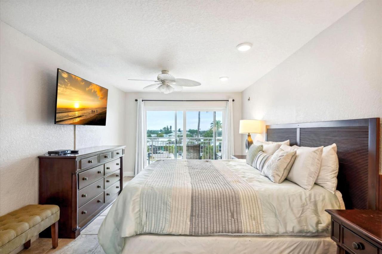 Madeira Norte 304 St. Pete Beach
