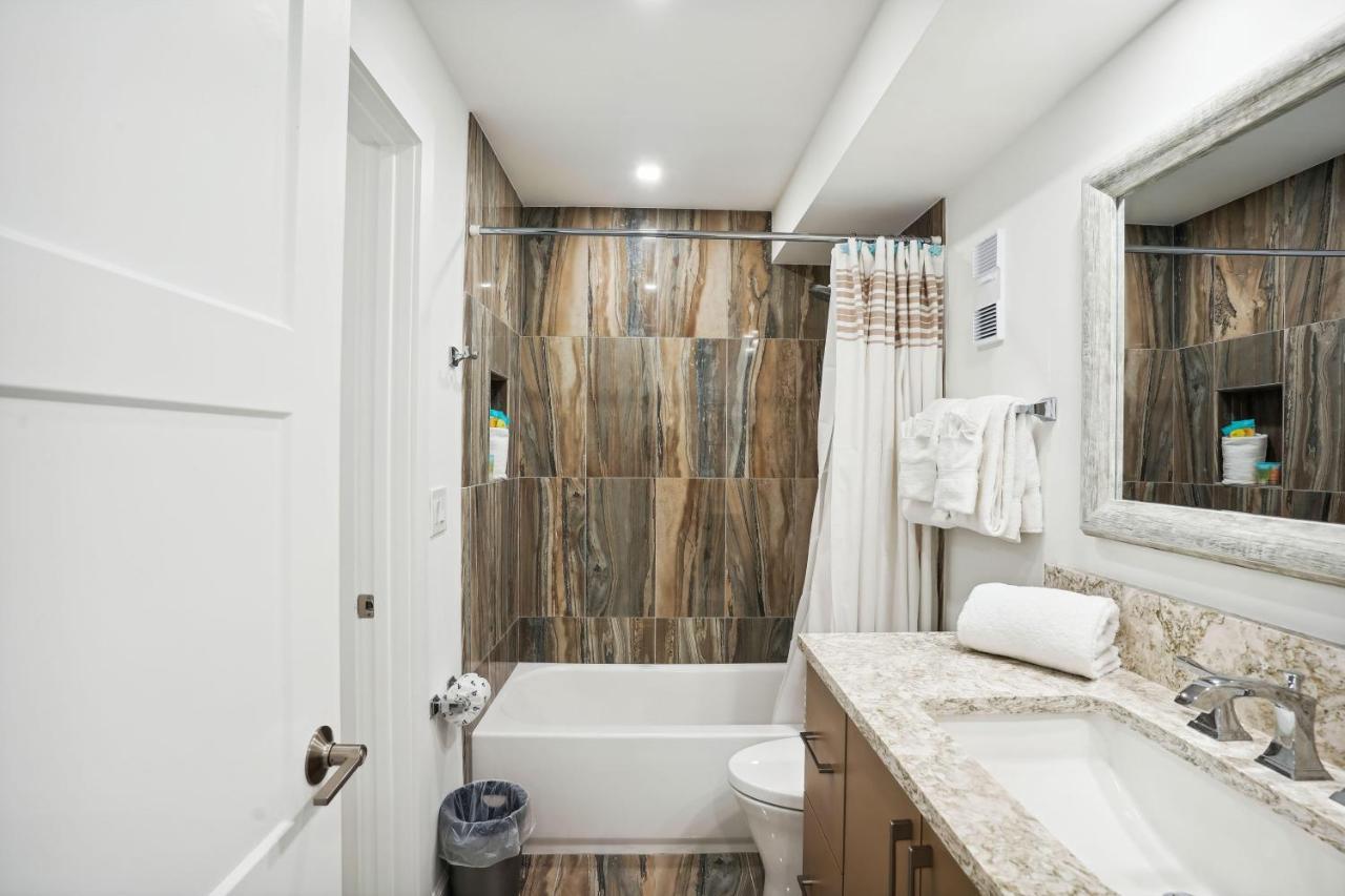 Emerald Isle 403 - Premier St. Pete Beach