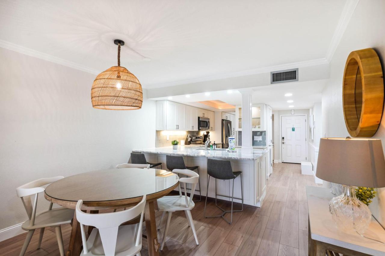 Land's End 4-204 Bay Front - Premier Holiday home *
