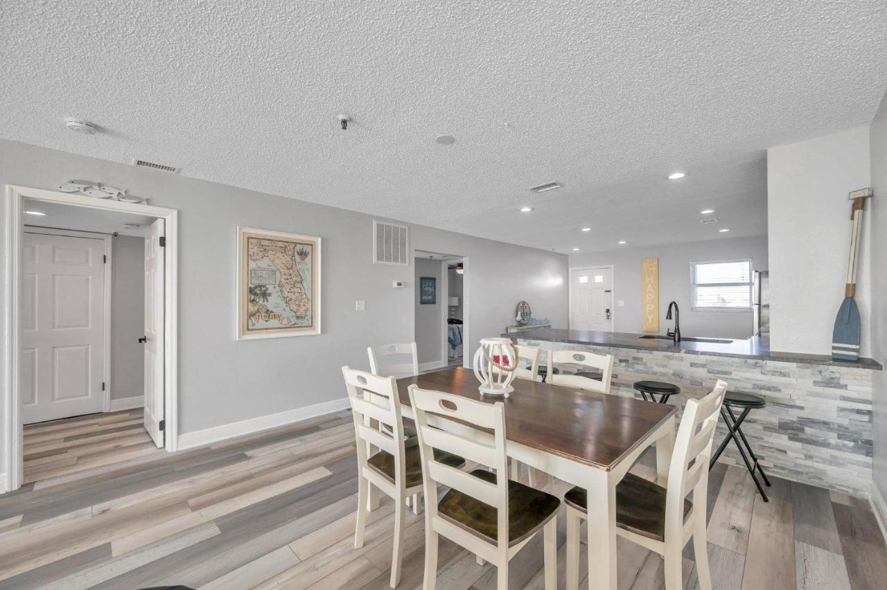 Apartment Breathtaking 2-bed 2-bath W- Full Gulf Views Sb306 *