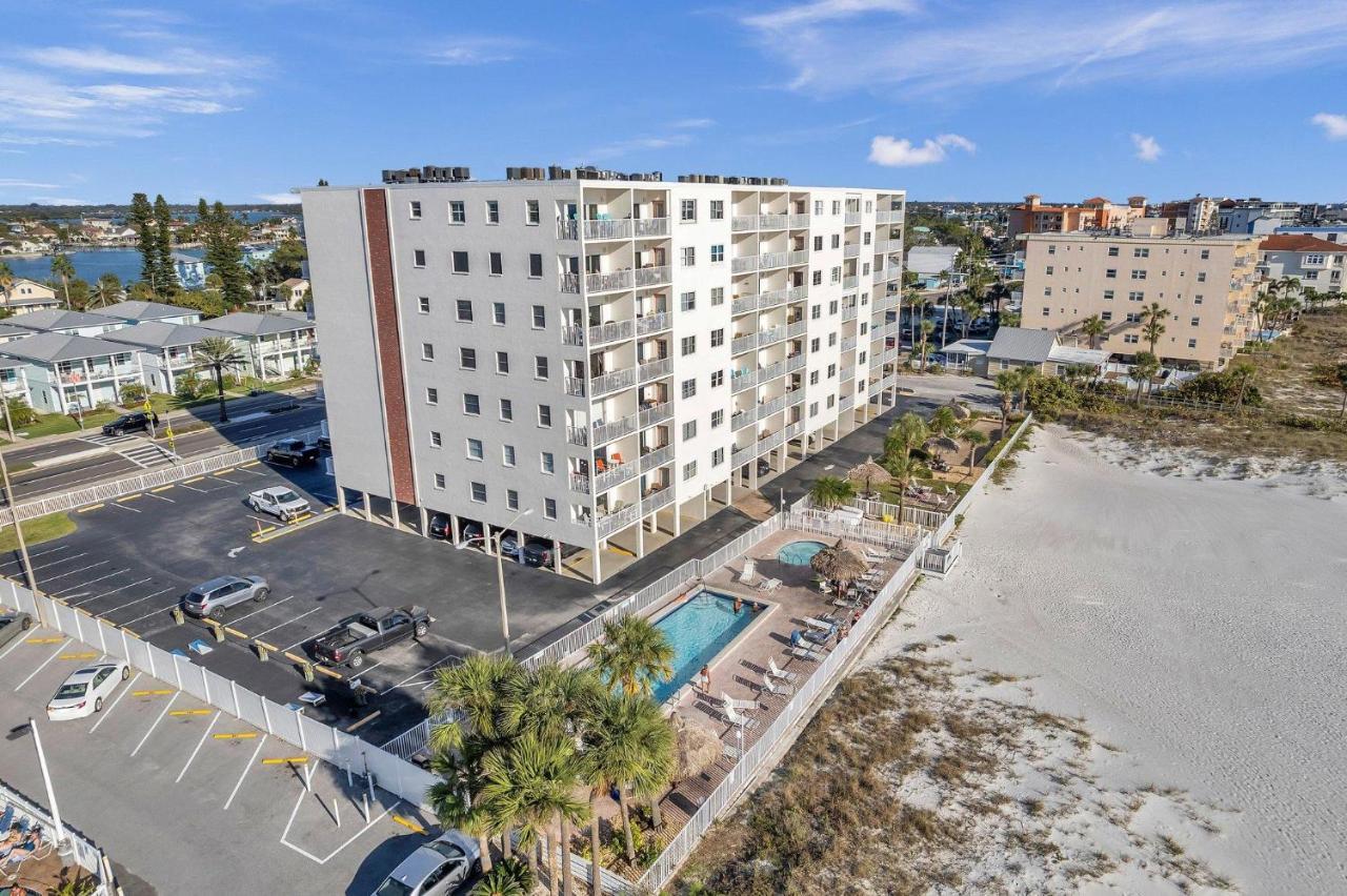 Breathtaking 2-bed 2-bath W- Full Gulf Views Sb306 *