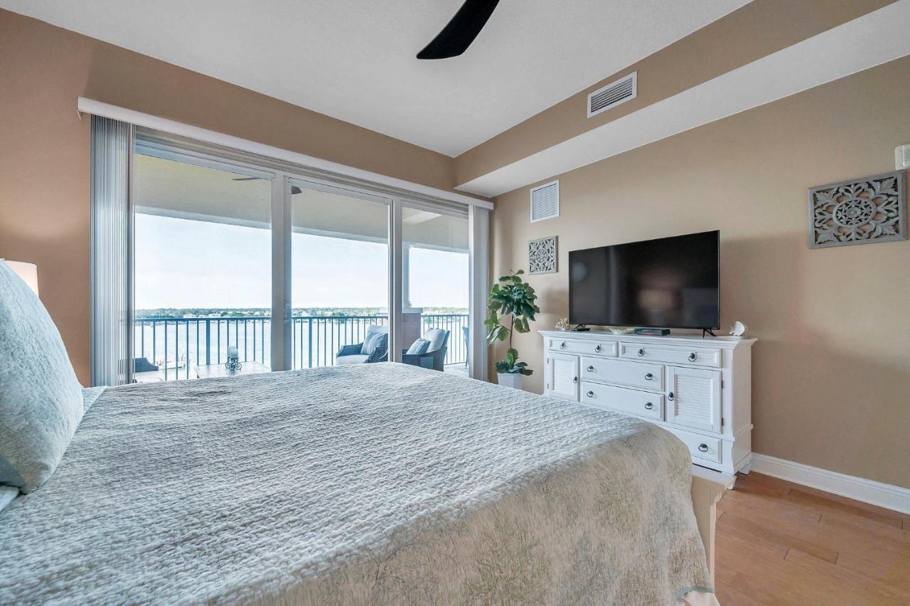 Apartment 3 Bed 3 Bath Waterfront In Gated Community St. Pete Beach