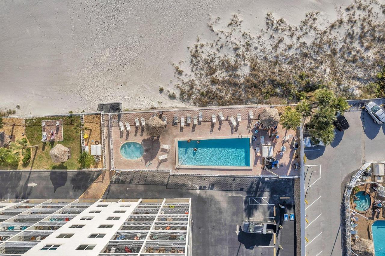 Breathtaking 2-bed 2-bath W- Full Gulf Views Sb306 St. Pete Beach