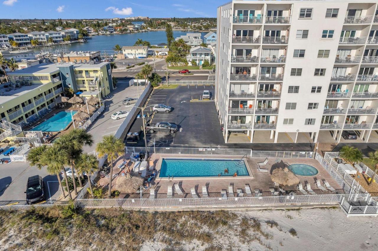 Breathtaking 2-bed 2-bath W- Full Gulf Views Sb306