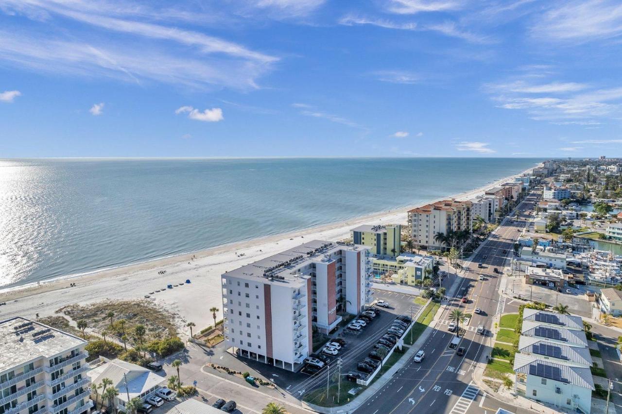 Breathtaking 2-bed 2-bath W- Full Gulf Views Sb306 *