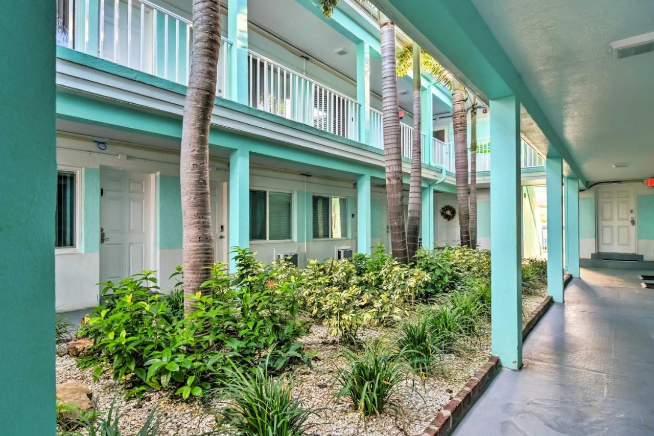 Idyllic Pass-a-grille - Walk To The Beach! Apartment