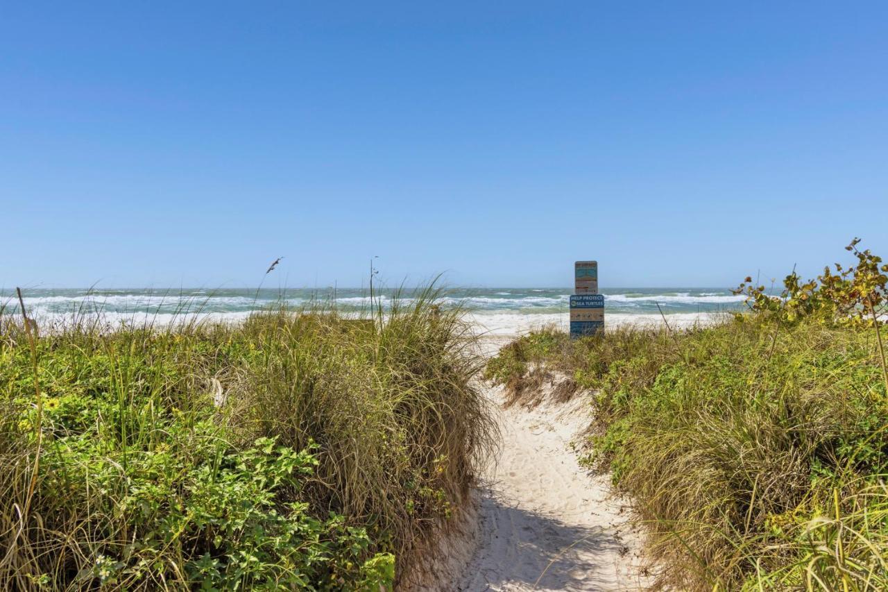 Park Shore Suites At Madeira Apartment