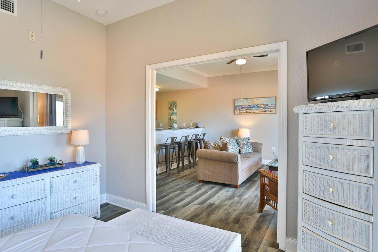 202 - Palms Of Treasure Island Holiday home St. Pete Beach